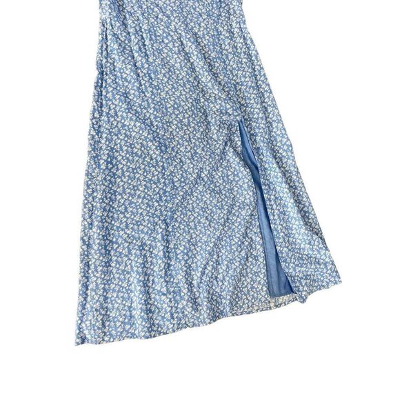 Bardot Floral Midi Dress - Picture 3 of 9